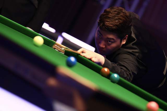 阿尔瓦雷斯 阿尔瓦雷斯